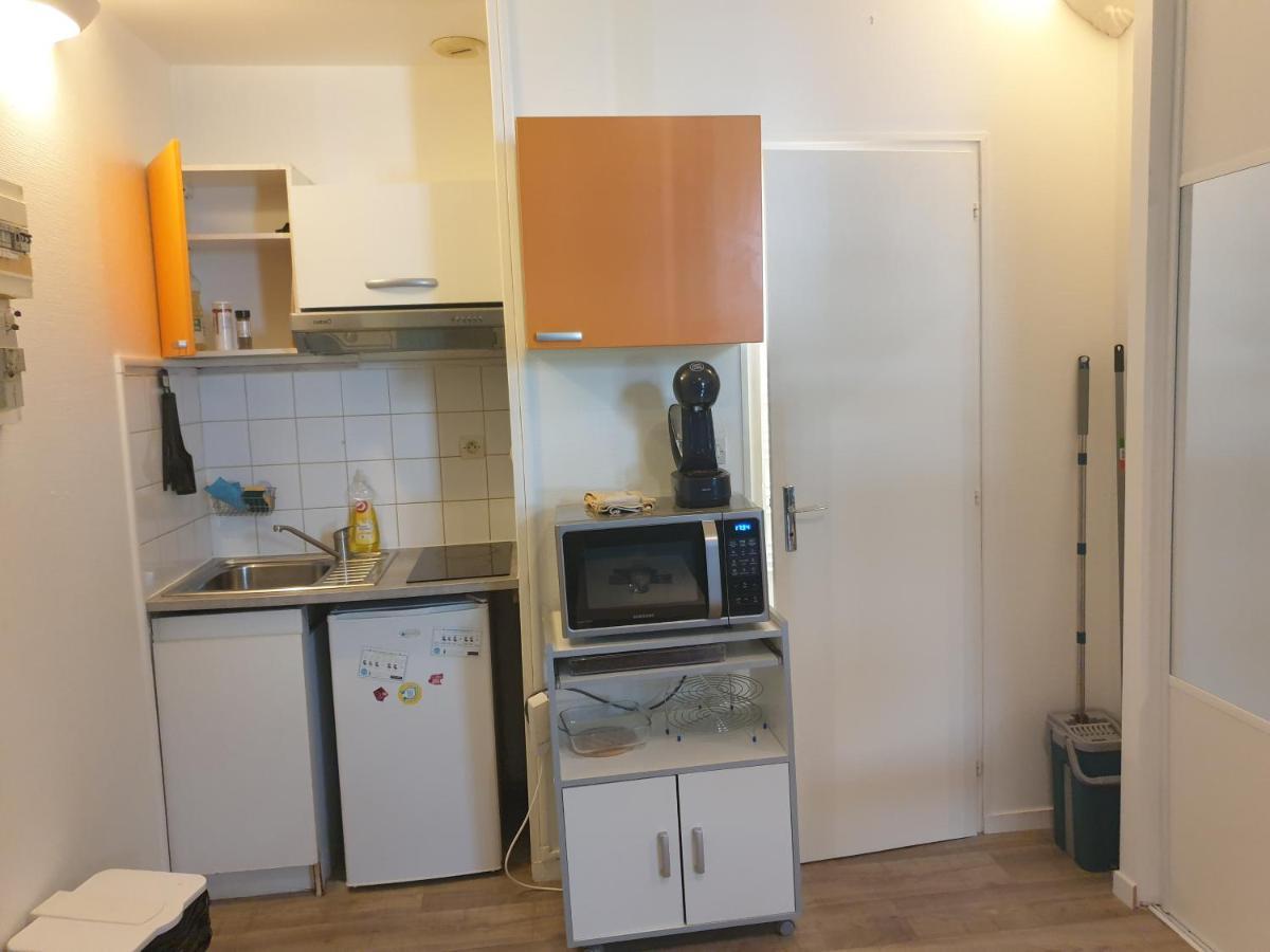 Studio Simplicien *Cosy* Plein Centre Ville De Poitiers *Tv* Wifi *Cafe* エクステリア 写真