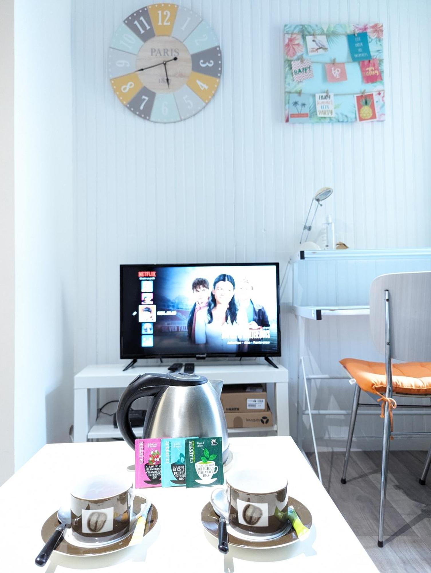 Studio Simplicien *Cosy* Plein Centre Ville De Poitiers *Tv* Wifi *Cafe* エクステリア 写真