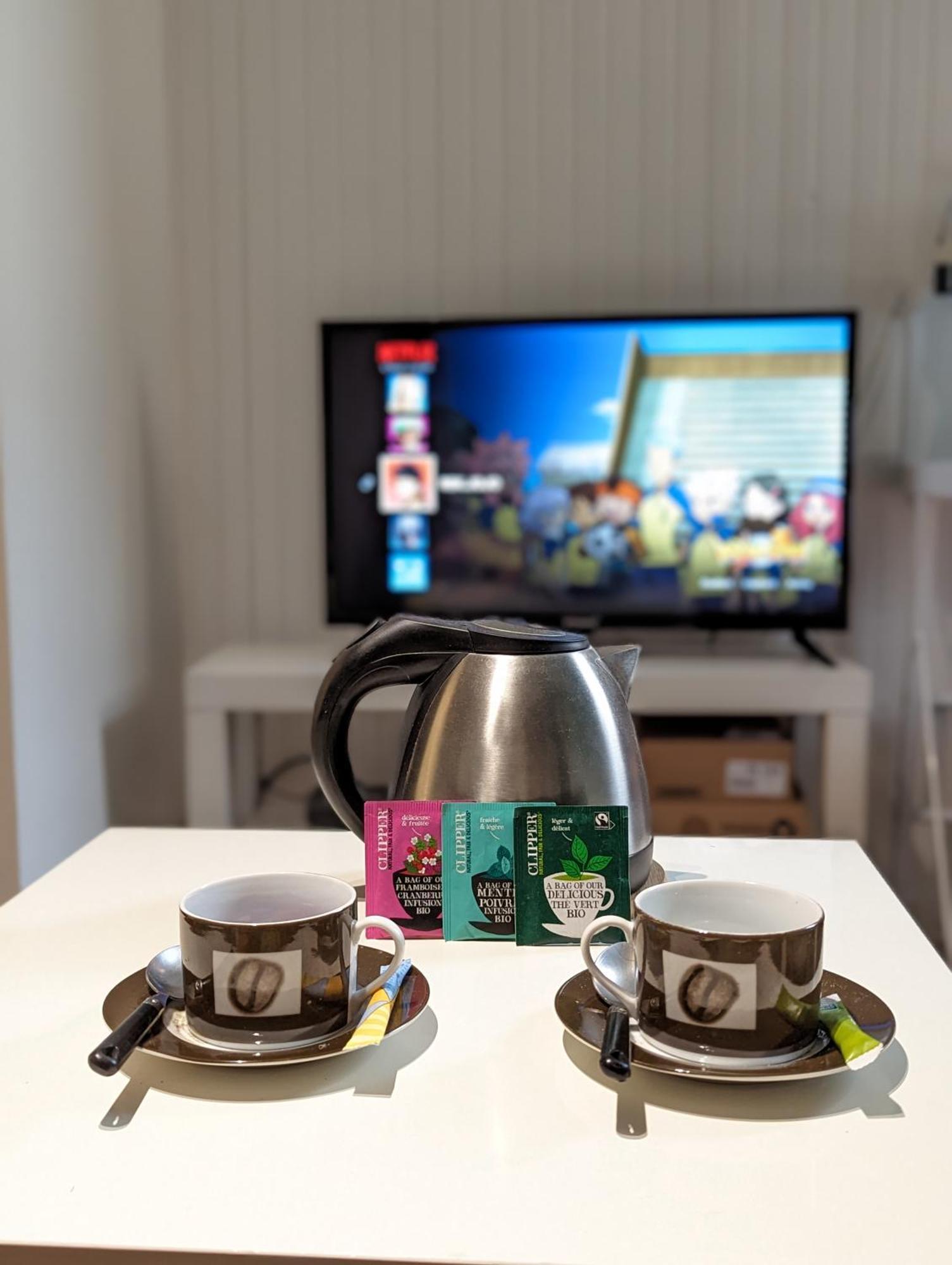 Studio Simplicien *Cosy* Plein Centre Ville De Poitiers *Tv* Wifi *Cafe* エクステリア 写真
